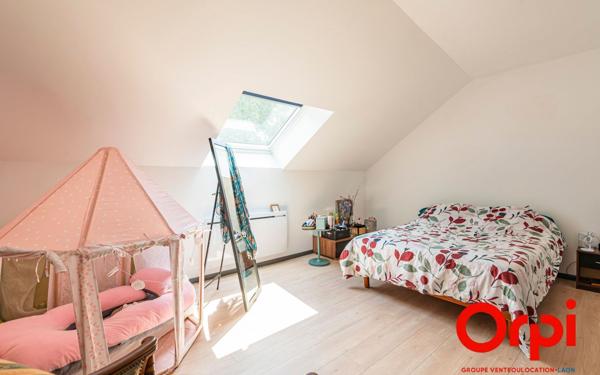 Immeuble à vendre    7 pièces •  Saint-Gobain