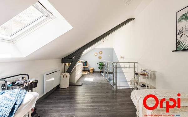 Immeuble à vendre    7 pièces •  Saint-Gobain