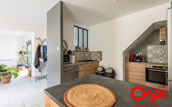 Immeuble à vendre    7 pièces •  Saint-Gobain