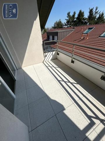 Appartement à louer 2 pièces 45.9m² Vulbens (74520)