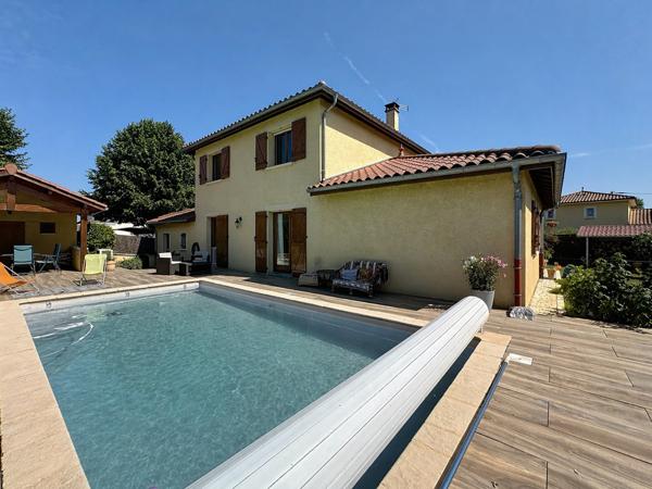 Simandres (69360) Maison familiale de 131m2 avec piscine 4 chambres lumineuse sans vis à vis