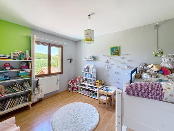 Simandres (69360) Maison familiale de 131m2 avec piscine 4 chambres lumineuse sans vis à vis