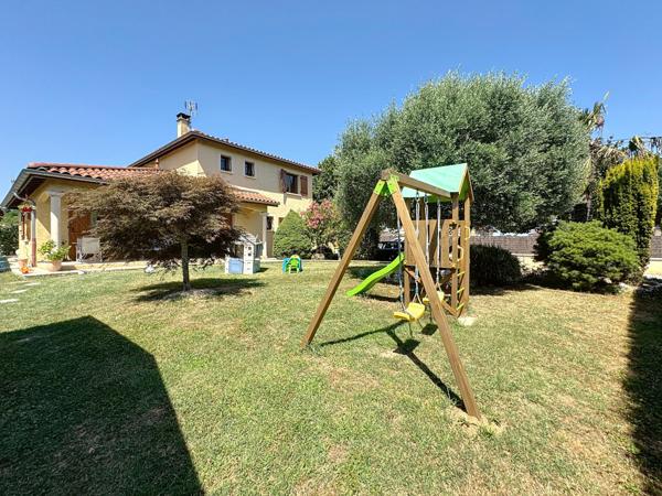 Simandres (69360) Maison familiale de 131m2 avec piscine 4 chambres lumineuse sans vis à vis