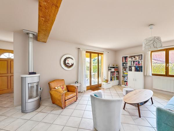 Simandres (69360) Maison familiale de 131m2 avec piscine 4 chambres lumineuse sans vis à vis