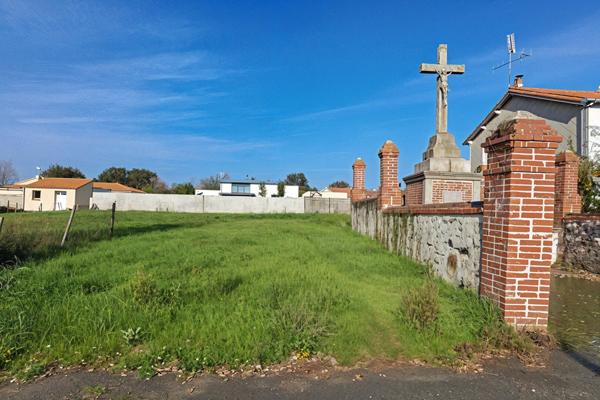 Vente Terrain780 m² - LA PLAINE (49360)