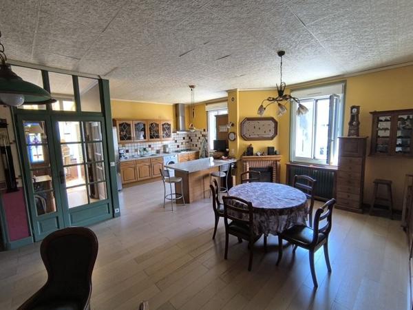 Maison à vendre 192 240 € Figeac 3 p 84 m² DPE D