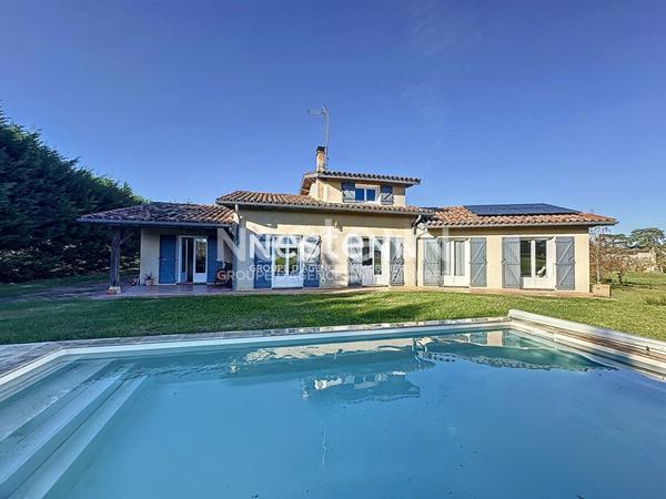 A vendre Maison 7 pièces 168 m2 avec garage, piscine, terrain