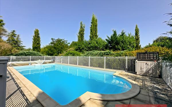 Maison à vendre    8 pièces •  Cadalen