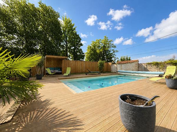 47300 LE LEDAT Maginifique villa au Lédat avec piscine et dépendances