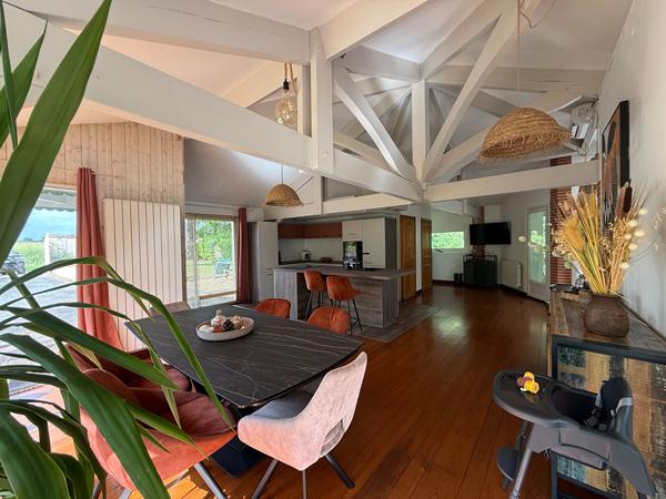47300 LE LEDAT Maginifique villa au Lédat avec piscine et dépendances