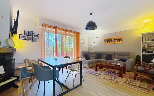 Appartement à vendre    4 pièces • 100 m2 Pau