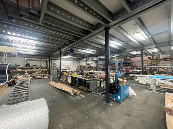 Vente Bureau-local Rochefort-IRB4356