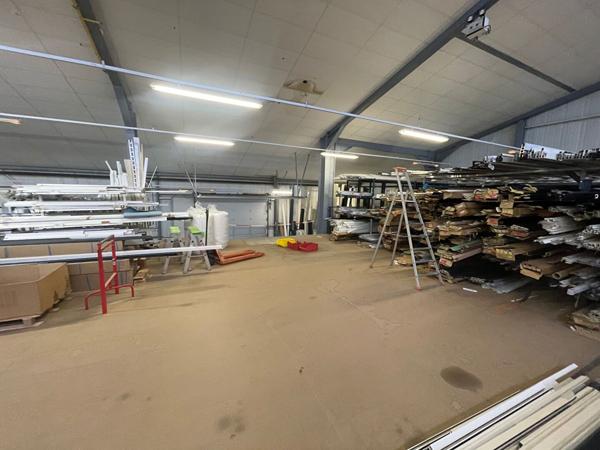 Vente Bureau-local Rochefort-IRB4356