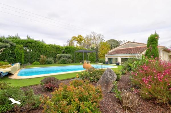 Maison 420 000 € Bessières 5 p 108 m² DPE D