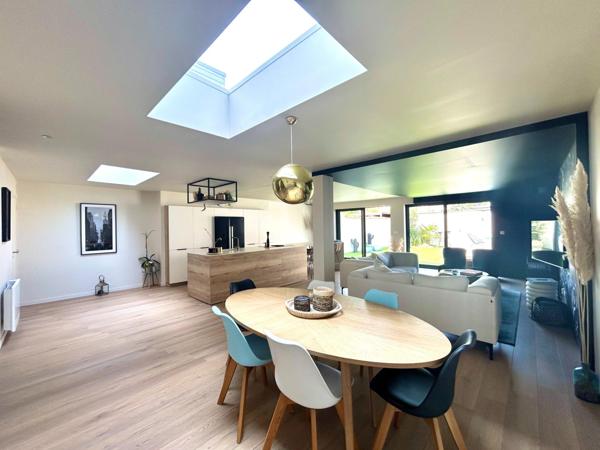 Maison 173m² 4 chambres et bureau, jardin & garage