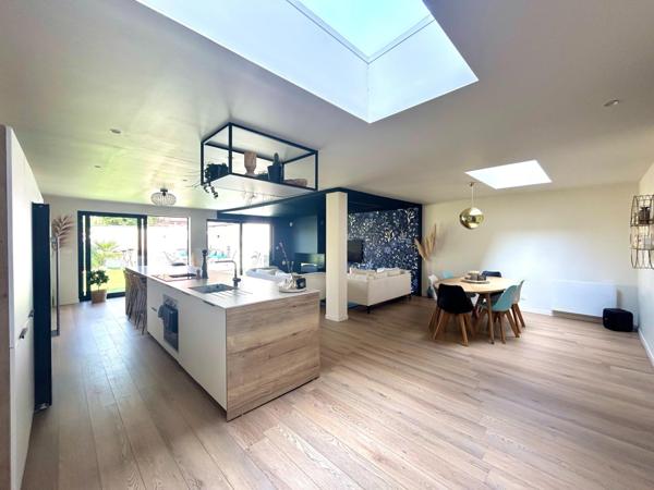 Maison 173m² 4 chambres et bureau, jardin & garage