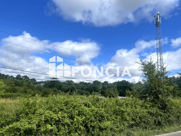 À vendre Terrain 12942 m² - Saint-médard-en-jalles 33160
