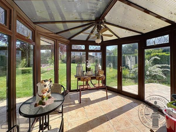 Vente                                                      Maison
                        
                     6 pièces                      134 m2                     à Auneau