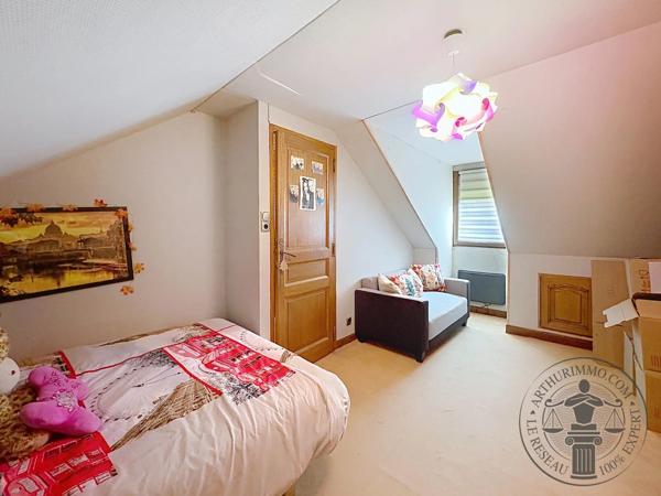 Vente                                                      Maison
                        
                     6 pièces                      134 m2                     à Auneau