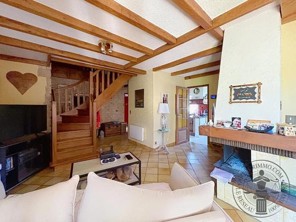 Vente                                                      Maison
                        
                     6 pièces                      134 m2                     à Auneau