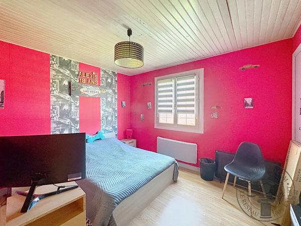 Vente                                                      Maison
                        
                     6 pièces                      134 m2                     à Auneau