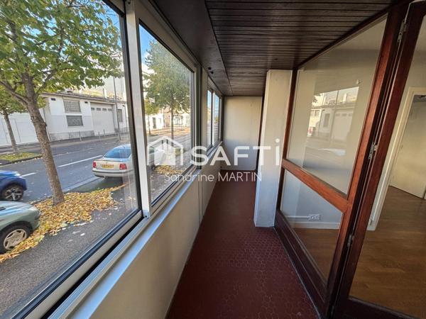 Appartement T3, 63m2, 2 caves, stationnement gratuit