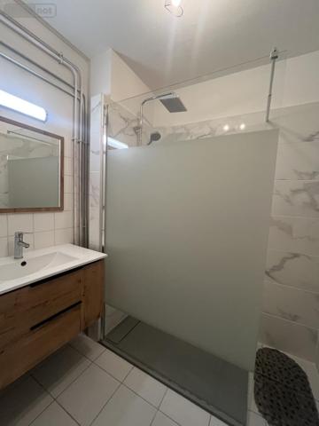 Appartement à louer à Pierrelatte dans la Drôme (26700), ref : 26060-L17