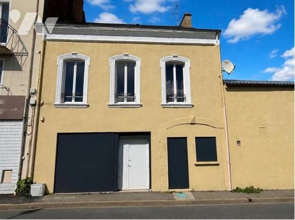 Locaux commerciaux et maison à usage mixte d'environs 570m²