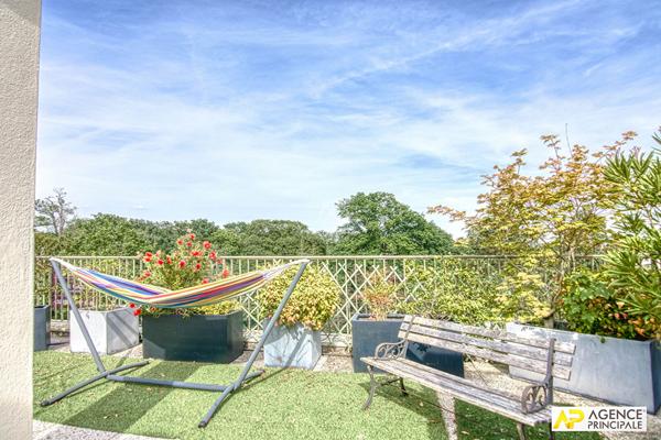 Versailles Clagny Appartement 2 pièces de 46,08 m² Carrez situé au 4ème et dernier étage d'une résidence bien entretenue avec ascenseur, gardien €355 000 ** - Référence 27690