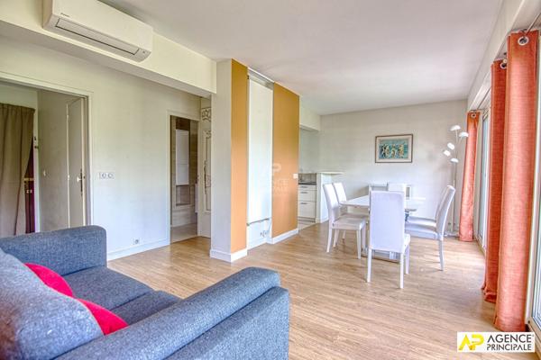 Versailles Clagny Appartement 2 pièces de 46,08 m² Carrez situé au 4ème et dernier étage d'une résidence bien entretenue avec ascenseur, gardien €355 000 ** - Référence 27690