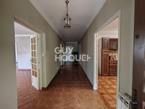 Carpentras Lègue - Maison de 7 pièce(s) de 210 m² avec 5 chambres, jardin et garage