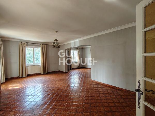 Carpentras Lègue - Maison de 7 pièce(s) de 210 m² avec 5 chambres, jardin et garage