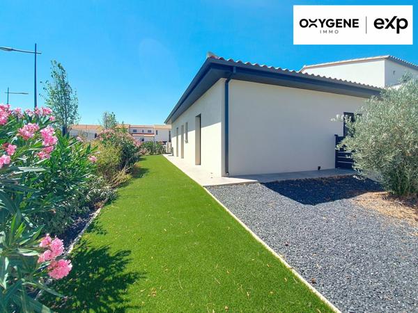 maison moderne de plain pied, 3 chambres, garage et jardin