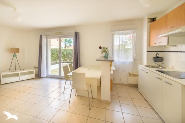 Appartement à louer 860 € CC Gujan-Mestras 3 p 58 m² DPE C