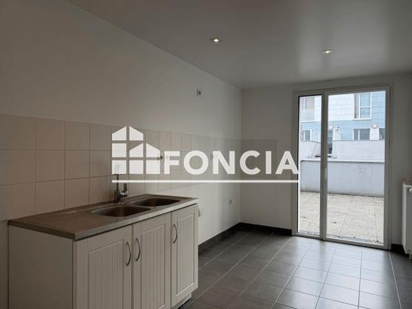 Location Appartement 3 pièces 79.4 m² - 9 RUE JOSEPH MARTRAY Rennes 35000