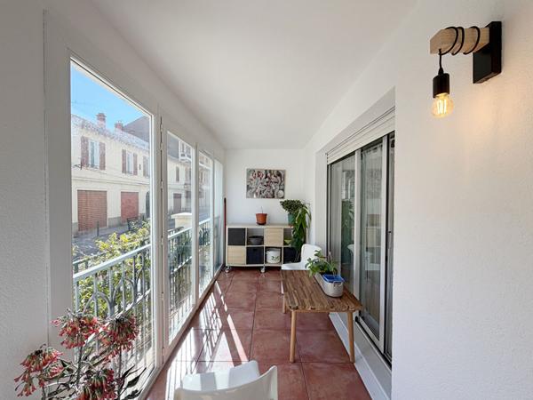 Hyères centre ville - Appartement de type 3 - Résidence récente - Garage