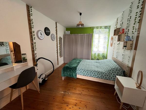 Maison MOUTIERS LES MAUXFAITS 5 pièce(s) 125 m2