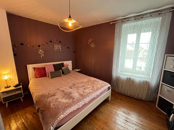 Maison MOUTIERS LES MAUXFAITS 5 pièce(s) 125 m2