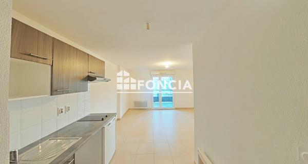 Location Studio 30.51 m² - Cavaillon 84300