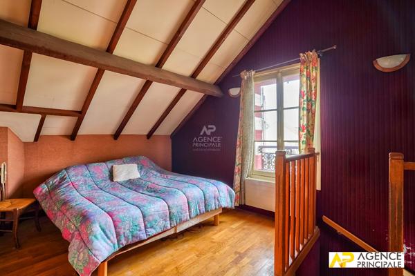 le mesnil le roi - maison ancienne avec extension - très beau jardin 800 m² - travaux à prévoir 849 000 € **  - Référence  13023