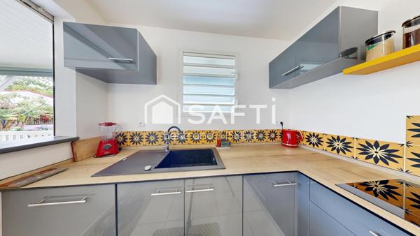 Maison deux chambres, duplex, excellent état