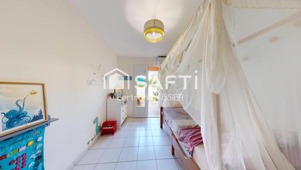 Maison deux chambres, duplex, excellent état