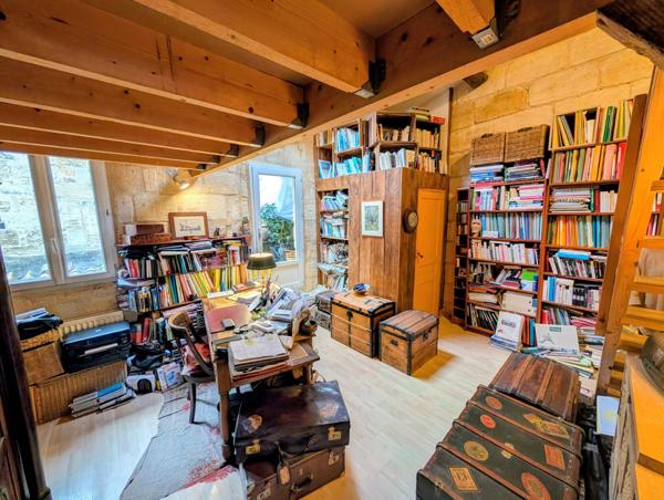 Maison à BORDEAUX, 33300 - 7 pièces 155m²