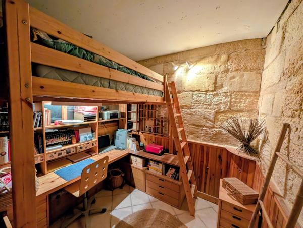 Maison à BORDEAUX, 33300 - 7 pièces 155m²