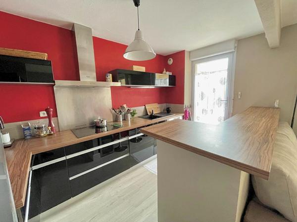 SALON-DE-PROVENCE - Appartement - 3 chambres - Garage - Stationnement extérieur - Jardin - Terrasse - Climatisation