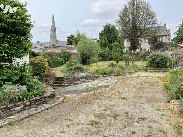 STE PAZANNE MAISON DEUX CHAMBRES, GARAGE, PREAU ET TERRAIN CLOS