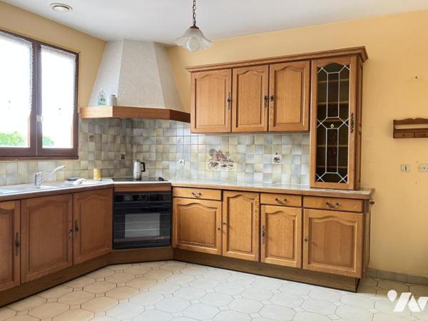 STE PAZANNE MAISON DEUX CHAMBRES, GARAGE, PREAU ET TERRAIN CLOS