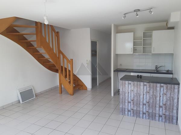 BREST LAMBEZELLEC APPARTEMENT PARKING