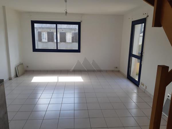 BREST LAMBEZELLEC APPARTEMENT PARKING