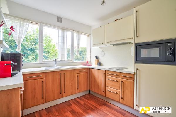 Appartement 3 pièce(s) - ascenseur - vue dégagée - grand balcon €435 000 ** - Référence 4515-cpy-cpy